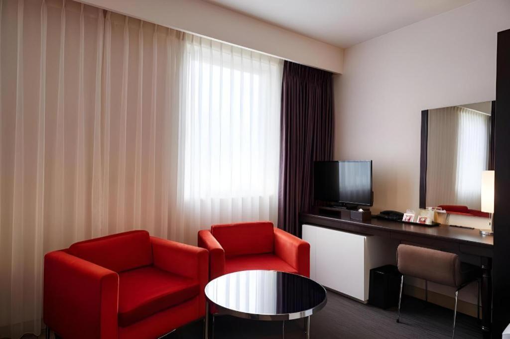 Hotel Yuquesta Asahibashi Наха Экстерьер фото