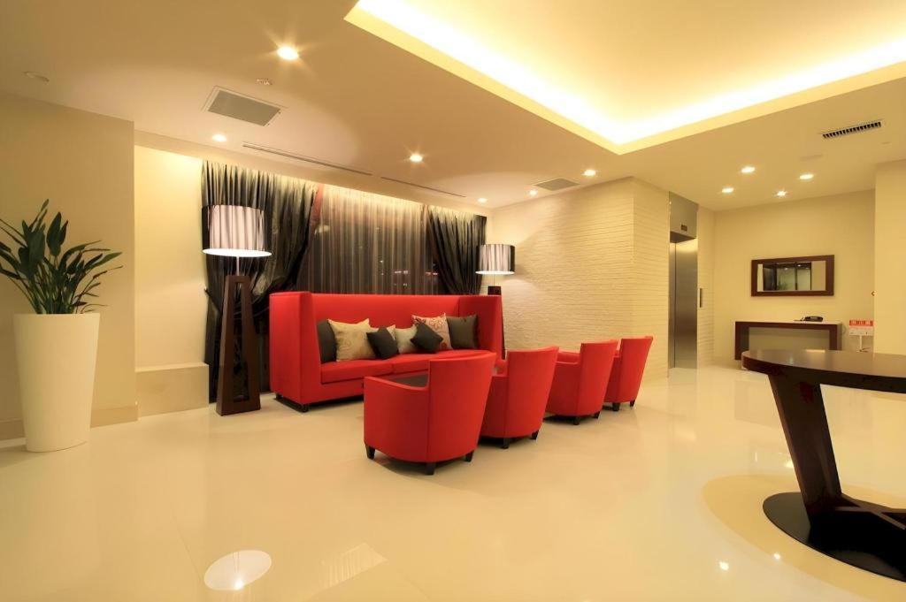 Hotel Yuquesta Asahibashi Наха Экстерьер фото
